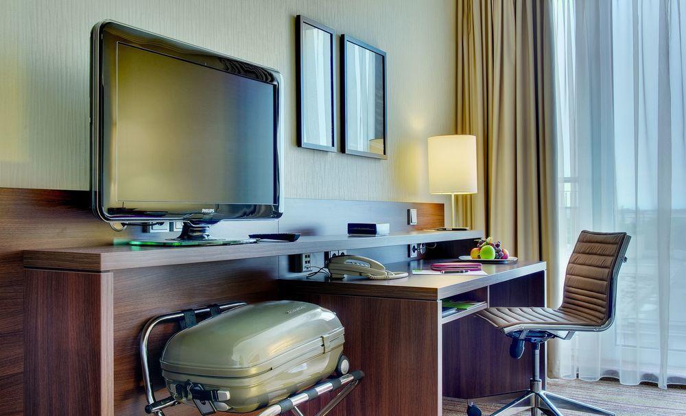 คอร์ทยาร์ด ลินซ์ Hotel ภายนอก รูปภาพ