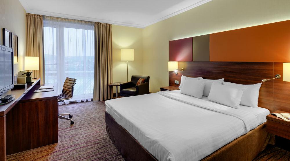 คอร์ทยาร์ด ลินซ์ Hotel ภายนอก รูปภาพ
