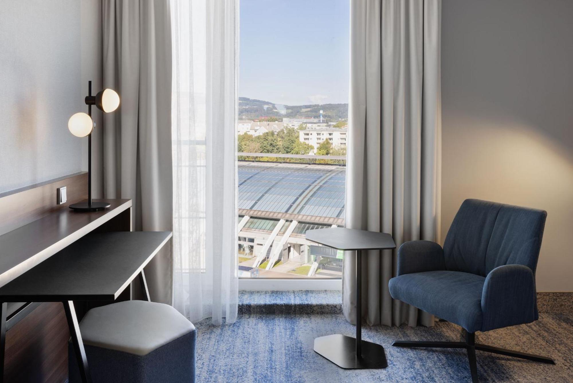 คอร์ทยาร์ด ลินซ์ Hotel ภายนอก รูปภาพ